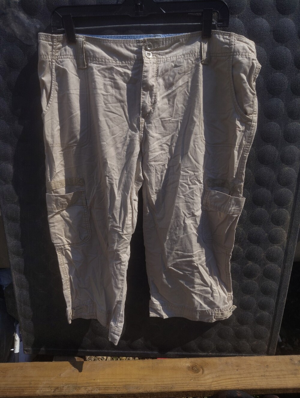 Women's Beige Cargo Pants - Lightweight Casual Comfort 12 Levis
